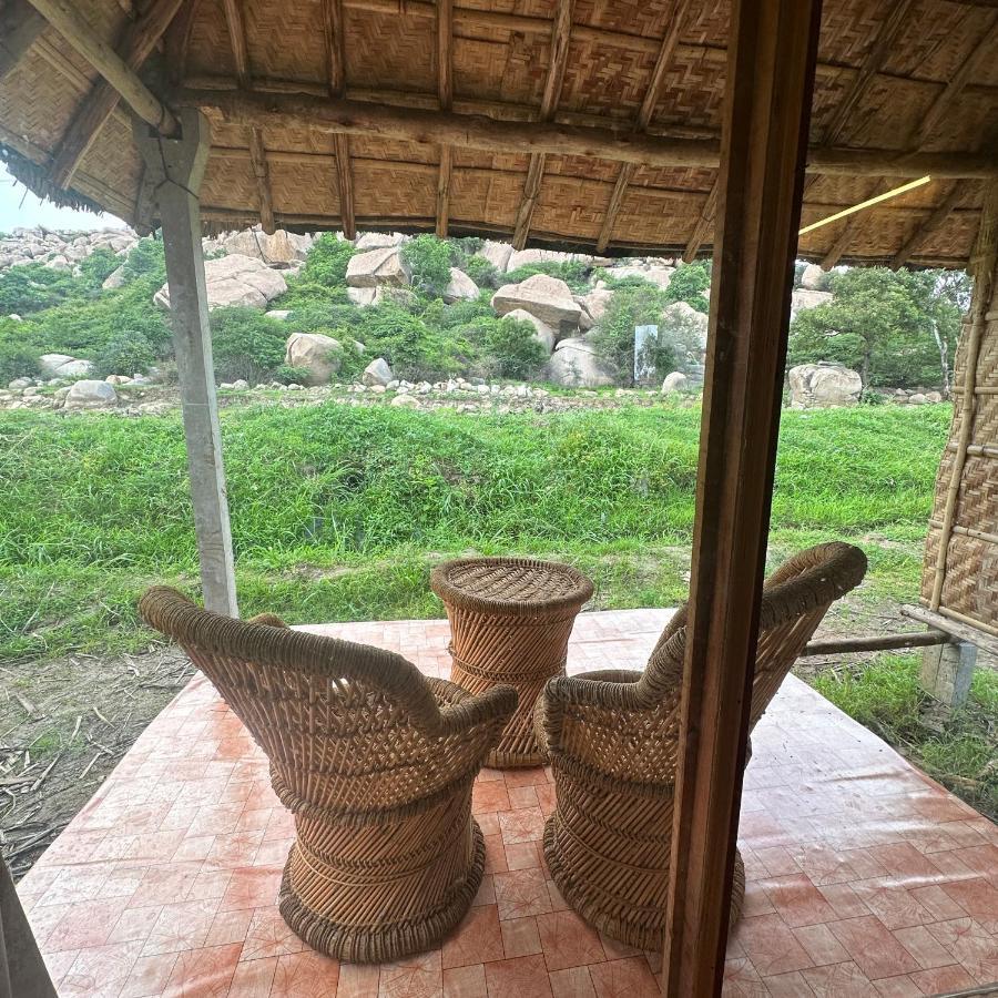The Gravity Cafe -A Unit Of Staychillhampi Hampi Exterior foto