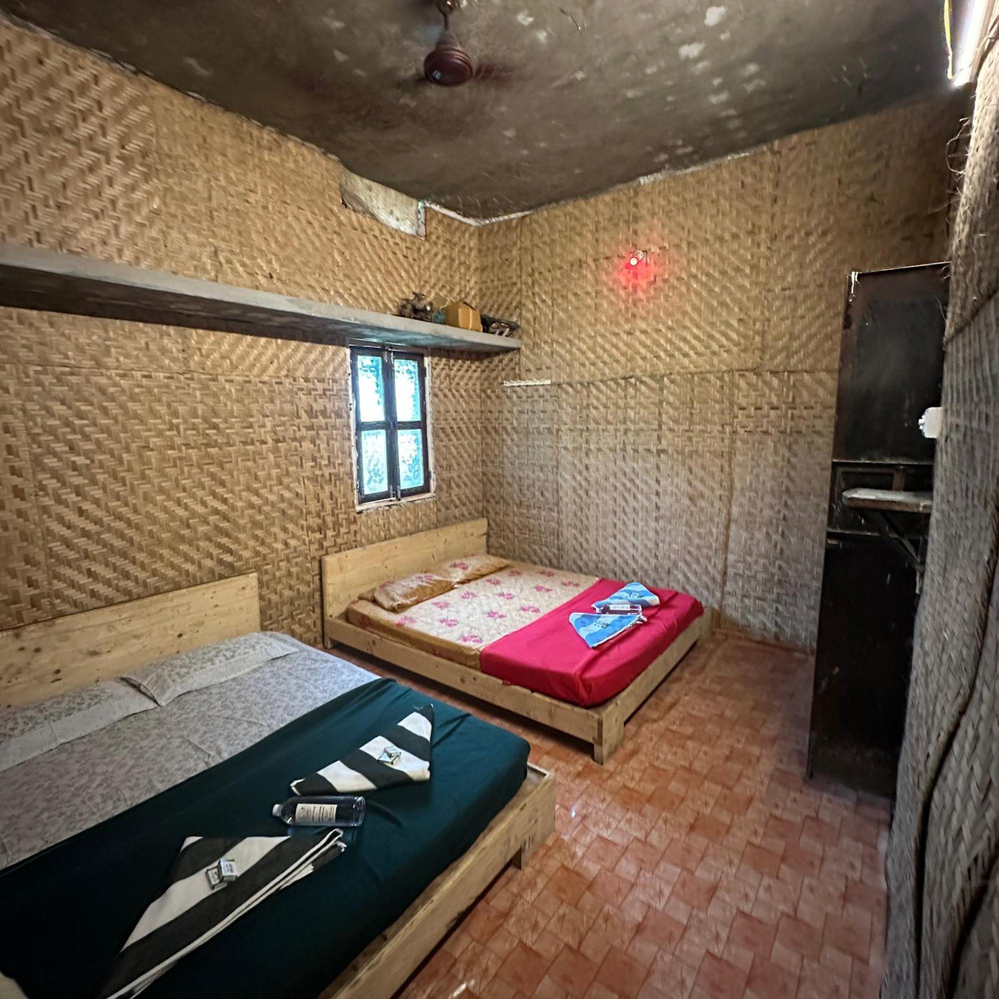 The Gravity Cafe -A Unit Of Staychillhampi Hampi Exterior foto
