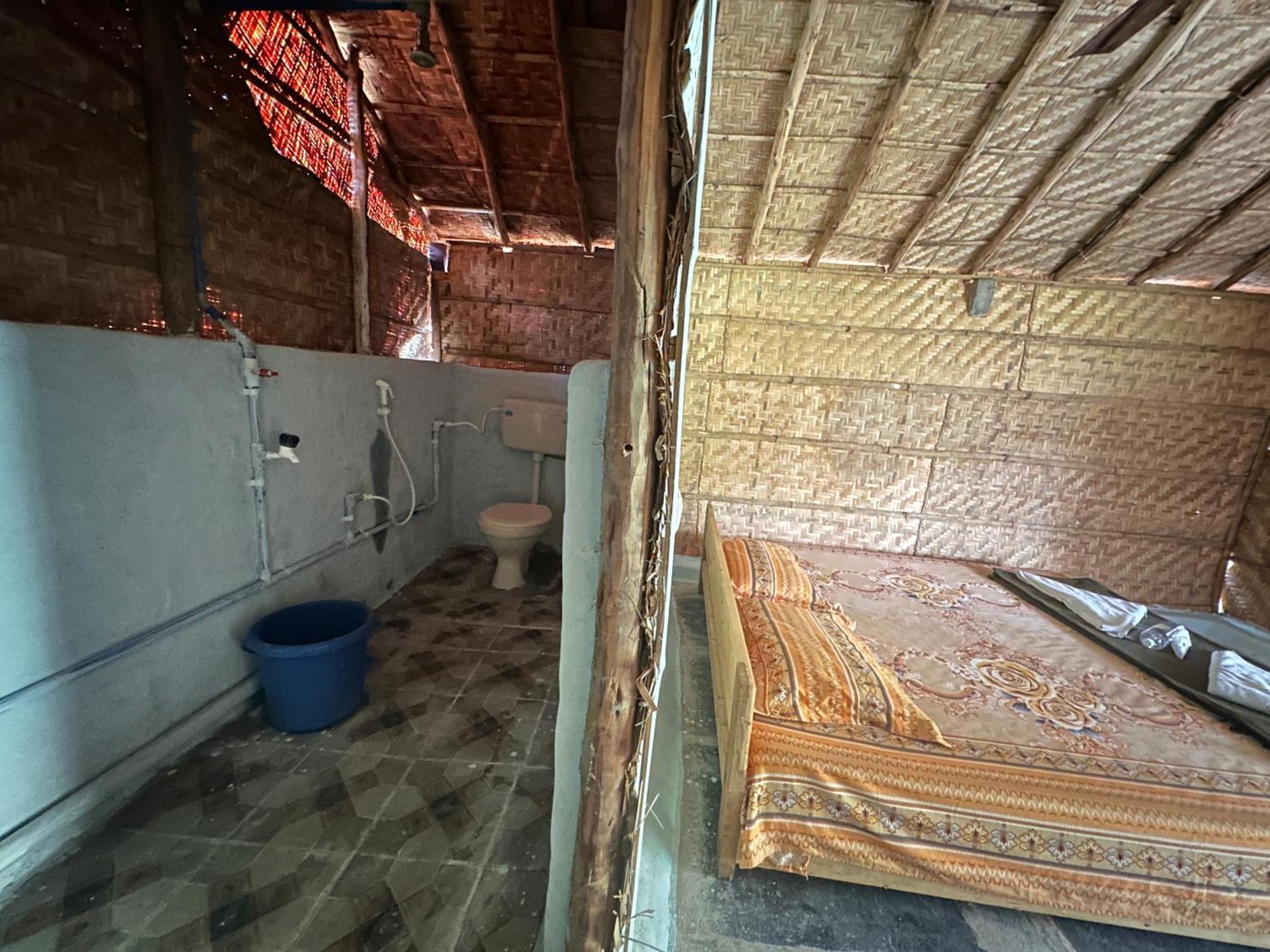 The Gravity Cafe -A Unit Of Staychillhampi Hampi Exterior foto